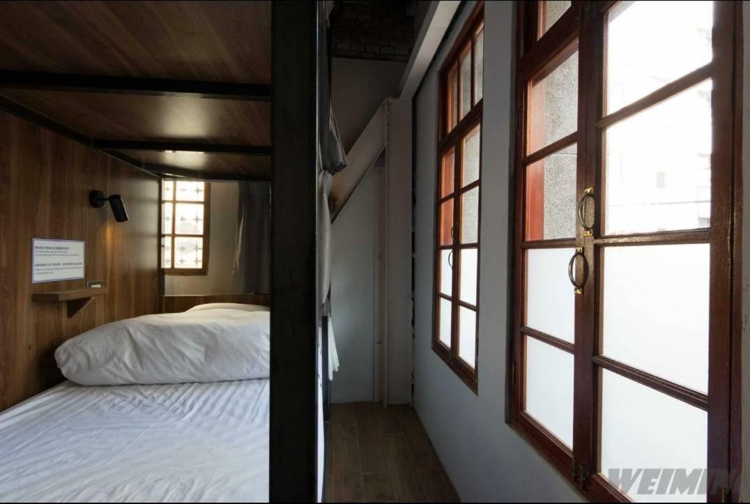 158 Hostel Tainan Exterior foto
